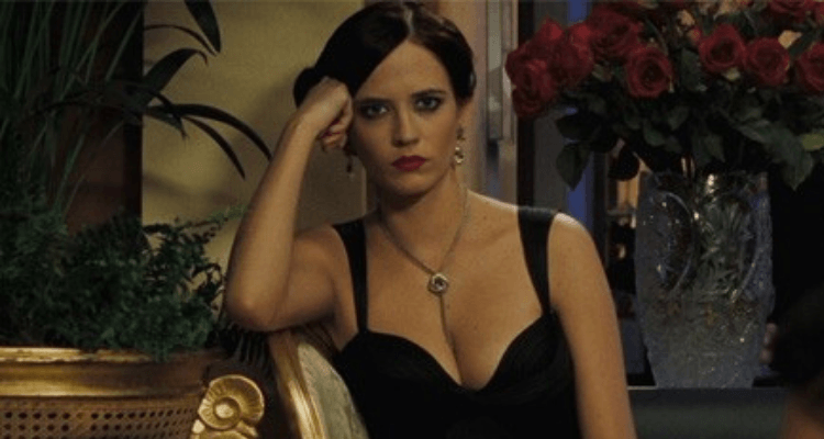 Eva Green è Vesper Lynd in Casino Royale (2006) di Martin Campbell